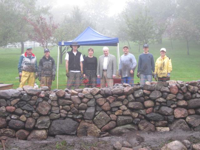 Kingsmere walling students take a photo break with the Speaker of the House, 2009